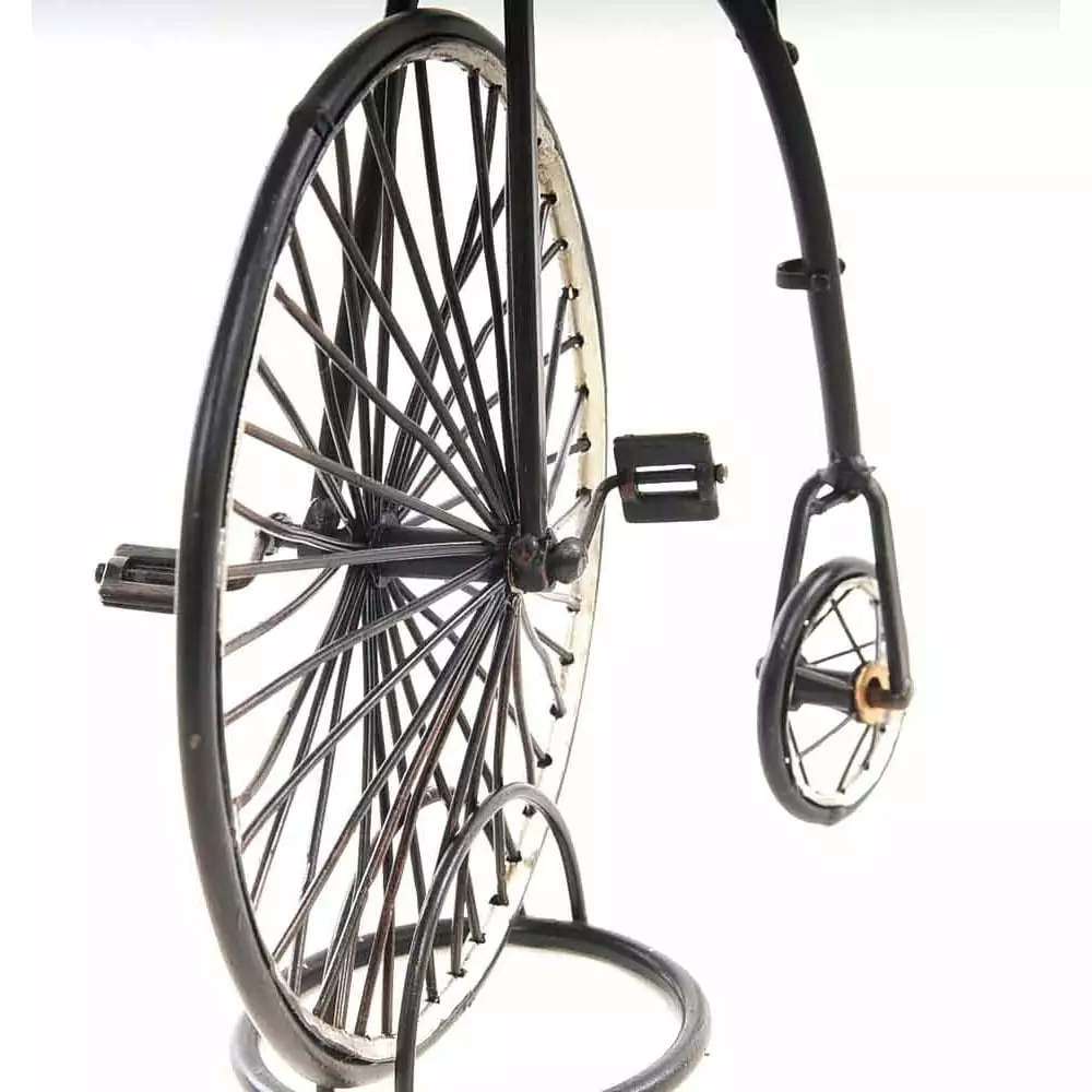 1870 The High Wheeler -Penny Farthing