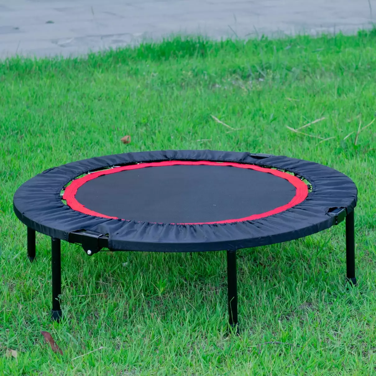 40 Foldable Mini Trampoline Max Load 450lbs. Fitness Trampoline with Bungees. Adjustable Foam Handle. Indoor Exercise Trampoline for Adults. Indoor. Garden. Workout. Black