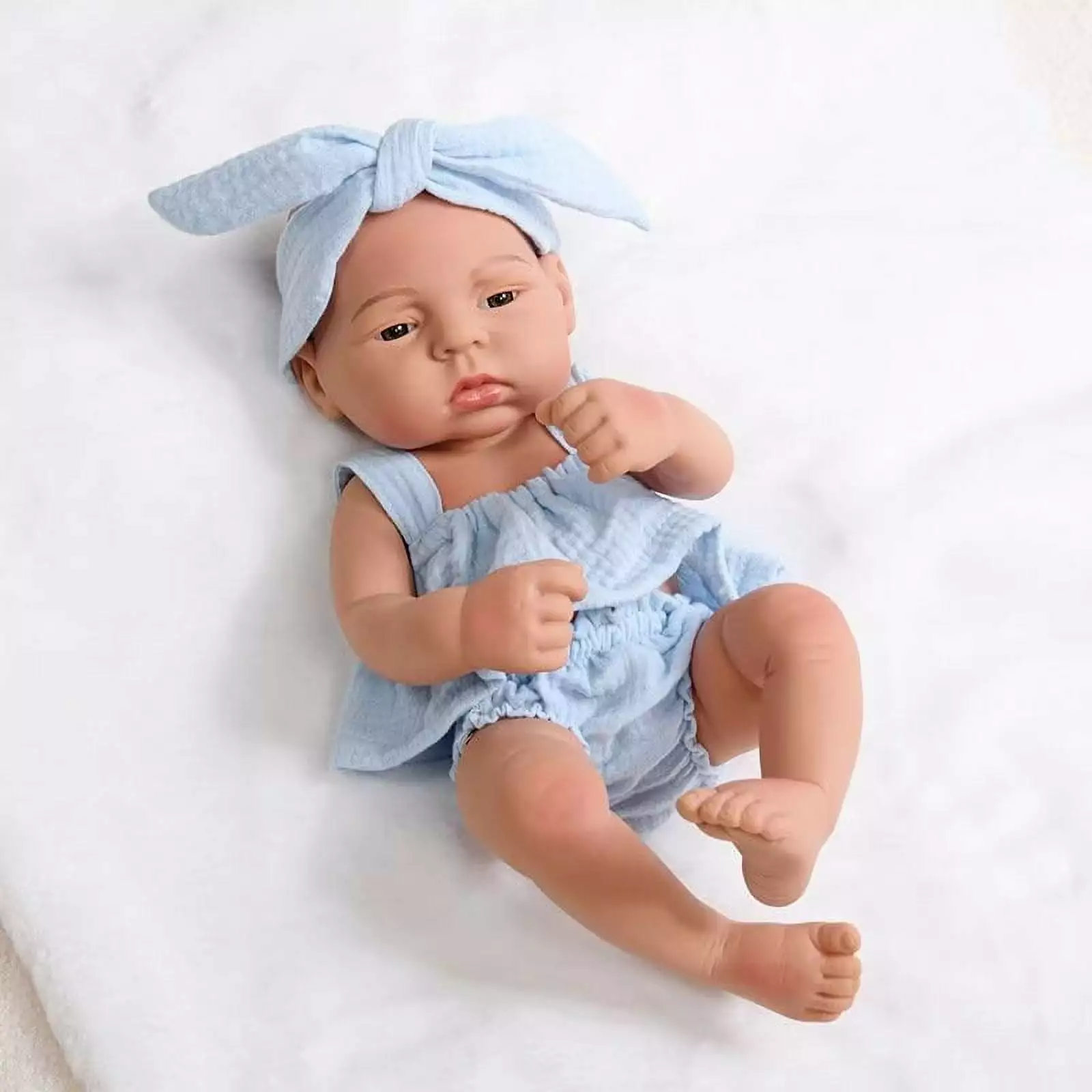 A-Waroom 1Pcs 15.7 Inch Lifelike Reborn Baby Dolls Full Body Silicone Real Life Baby Dolls Gift for Kids Age 3