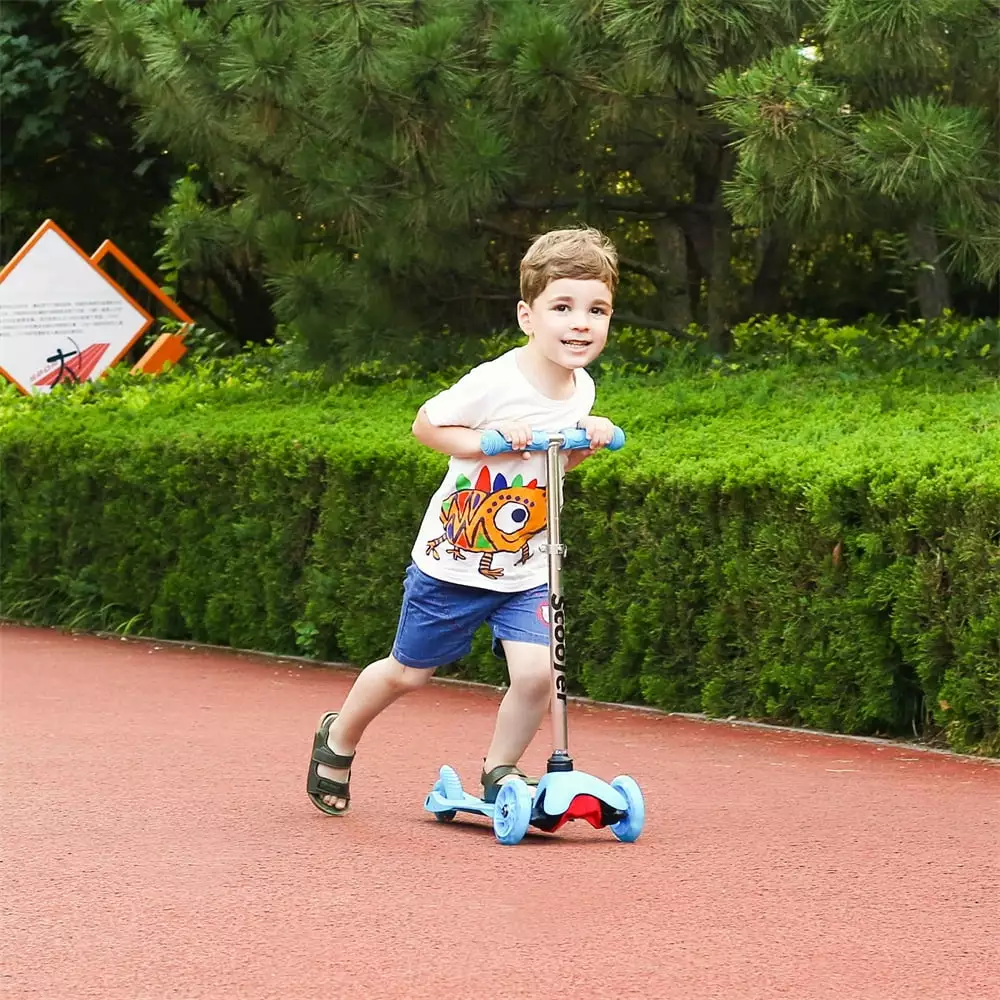 Kick Scooter for Kids. Wheel with Brake. 4 Adjustable Height Handlebar. Wide Standing Board. Aged 3-10